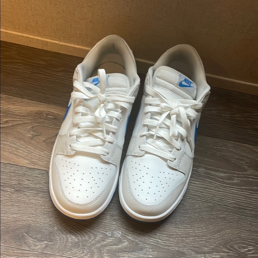 Nike White and Blue Classic Sneakers